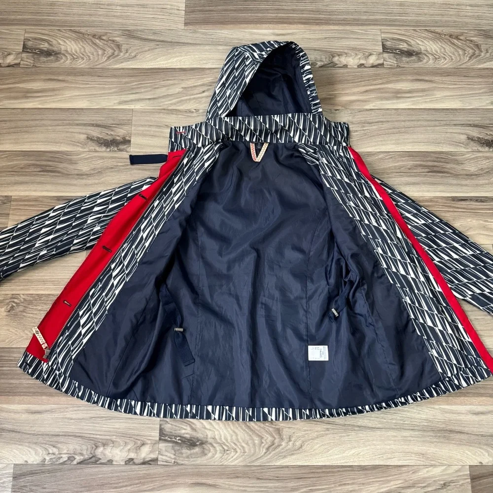 Land's End Women's Storm Raker Rain Jacket Classic Navy Ivory Size Small 2-4